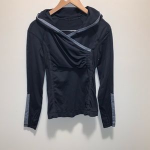 Lululemon Run: For your life pullover size 6